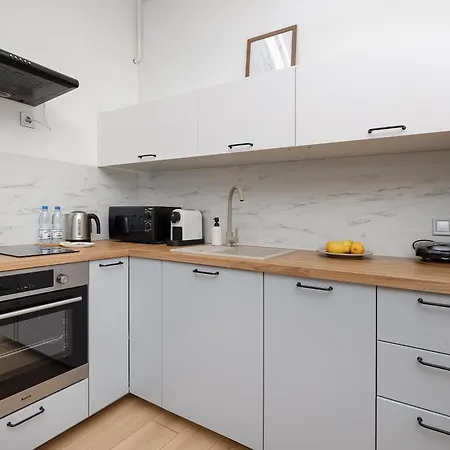 Plac Grunwaldzki Happy Apartment