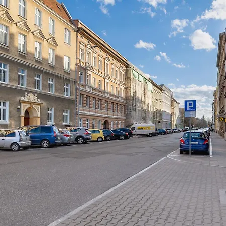 Plac Grunwaldzki Happy Apartment